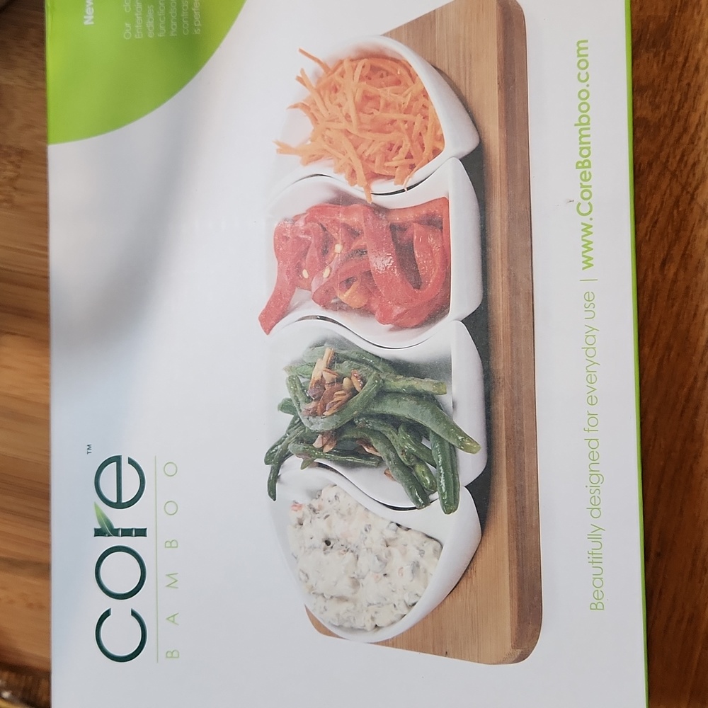 NIB Core Bamboo Wave 4 pc White Ceramic Entertainment Set on Bamboo Board